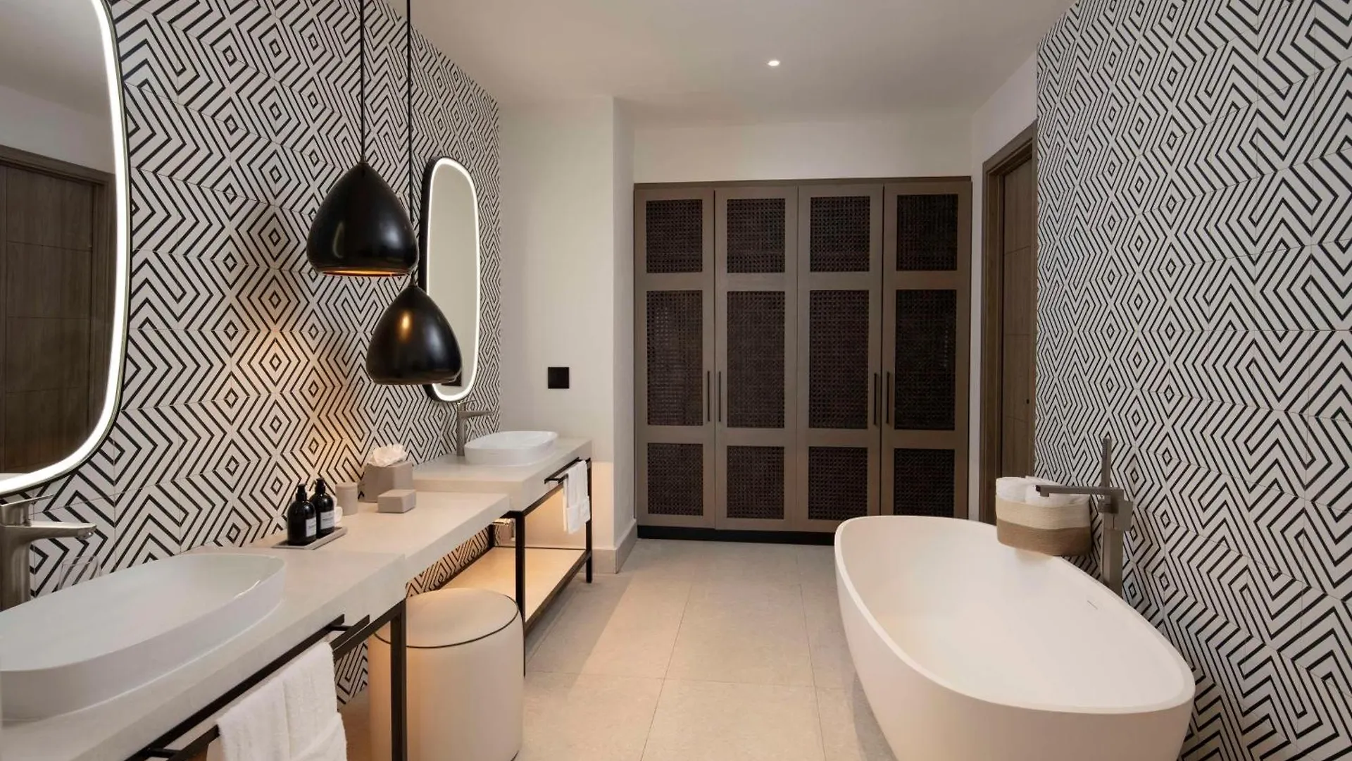 Zemi Miches Punta Cana All-Inclusive Resort, Curio By Hilton Resort